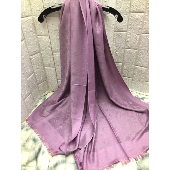 L V Châle Monogram Cashmere Silk Blend Stole Shawl Scarf in Monochromatic Colors - Picture 4 of 14